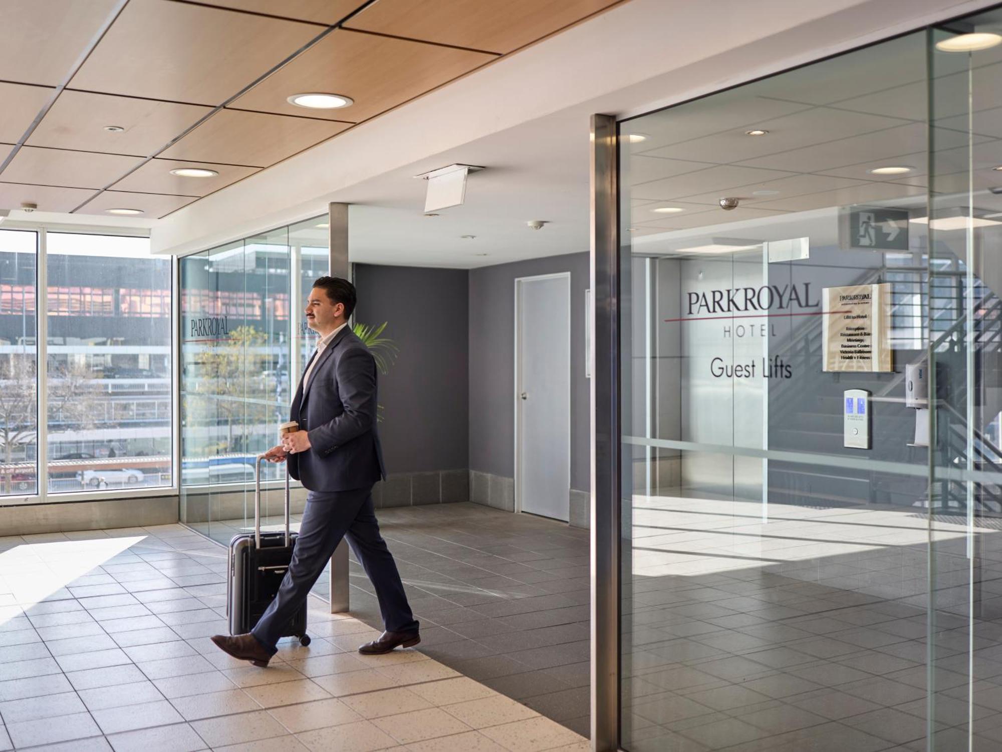 Parkroyal Melbourne Airport Tullamarine Exterior foto